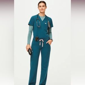 Figs Scrub Set • Caribbean Blue